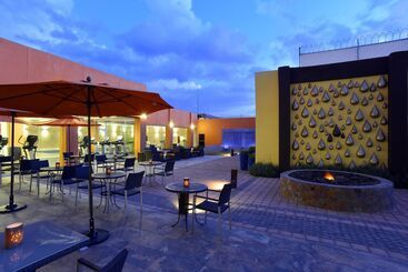 هتل Courtyard Toluca Tollocan