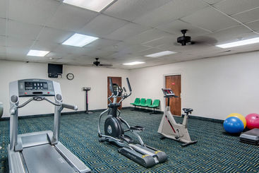 هتل Smart   Formerly Econo Lodge