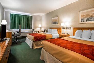 هتل Econo Lodge Wausau Rothschild