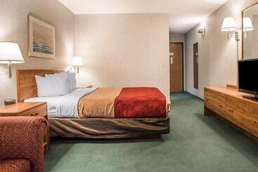 هتل Econo Lodge Wausau   Rothschild