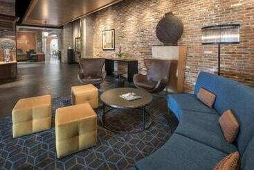 هتل Fairfield Inn & Suites Baltimore Downtown/inner Harbor