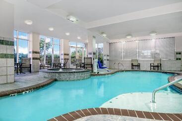 هتل Holiday Inn & Suites College Station Aggieland, An Ihg