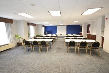 هتل Holiday Inn Express Toledo Oregon, An Ihg