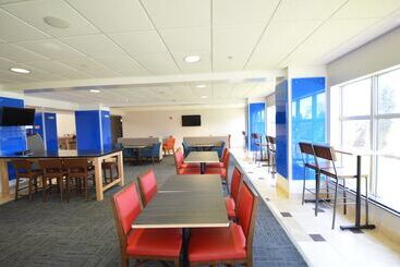 هتل Holiday Inn Express Toledo Oregon, An Ihg
