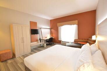 هتل Holiday Inn Express Toledo Oregon, An Ihg