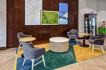 هتل Holiday Inn Rocky Mount I 95 @ Us 64, An Ihg