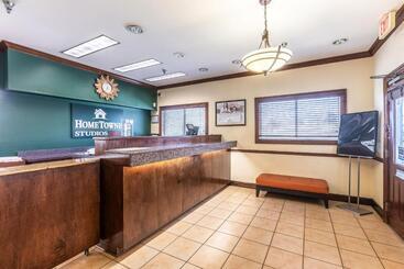هتل Hometowne Studios By Red Roof Gainesville, Ga