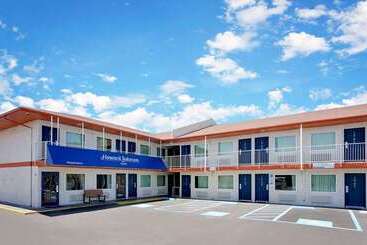 هتل Howard Johnson By Wyndham Las Vegas Near The Strip