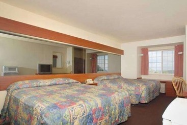 هتل St Clair Inn And Suites