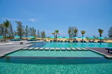 Le Coral Beach Resort & Cafe - Phang Nga