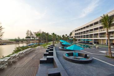 هتل Le Coral Resort