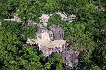 هتل Le Domaine De L Orangeraie Resort And Spa