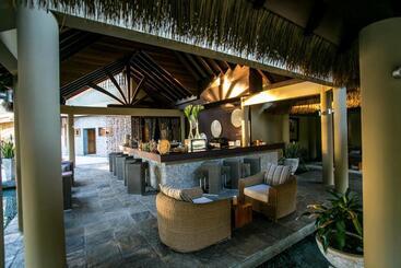 هتل Le Domaine De L Orangeraie Resort And Spa