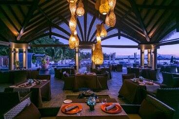 هتل Le Domaine De L Orangeraie Resort And Spa