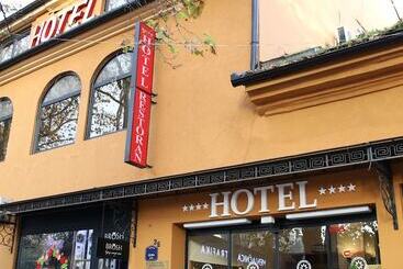 Garni Hotel Planeta Inn