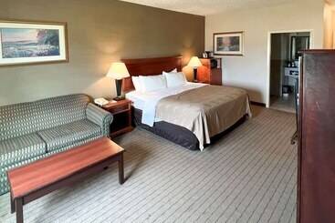 هتل Quality Inn & Suites Grants   I 40