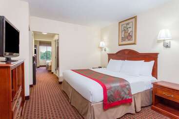 هتل Ramada By Wyndham Panama City