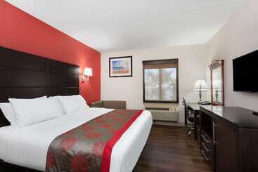 هتل Ramada By Wyndham Panama City
