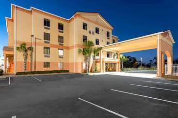 هتل Ramada By Wyndham Panama City