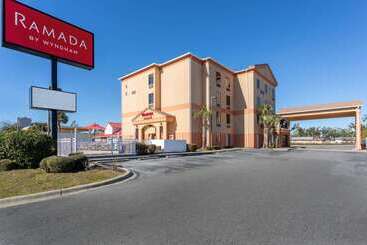 هتل Ramada By Wyndham Panama City