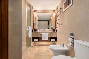 هتل Shangrila Huhhot