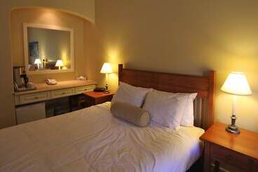 هتل The Pinnacle Lodge