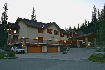 هتل The Pinnacle Lodge