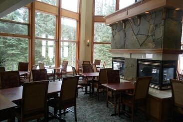 هتل The Pinnacle Lodge
