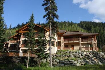 هتل The Pinnacle Lodge