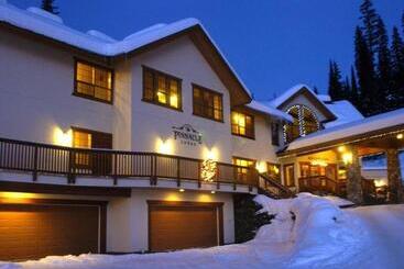 هتل The Pinnacle Lodge