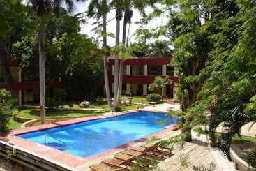 هتل Uxmal Resort Maya