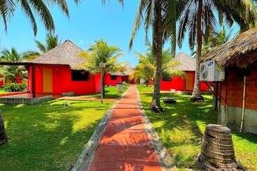 Las Hojas Resort & Beach Club