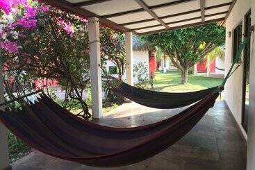 Las Hojas Resort & Beach Club
