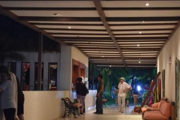 Las Hojas Resort & Beach Club