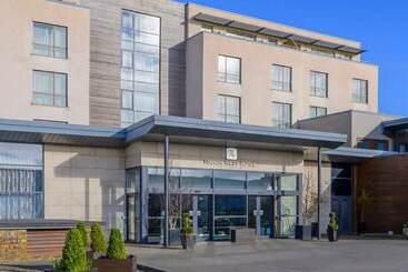 Manor West Hotel & Leisure Club