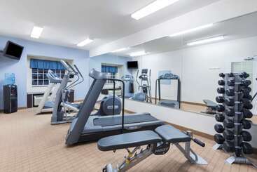 Microtel Inn And Suites Baton Rouge Airport