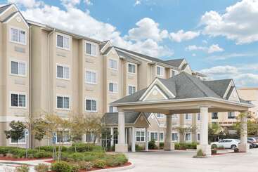 Microtel Inn And Suites Baton Rouge Airport