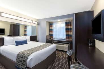 Microtel Inn And Suites Baton Rouge Airport