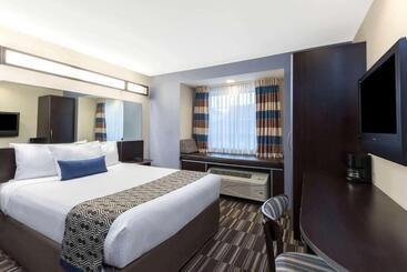 Microtel Inn And Suites Baton Rouge Airport