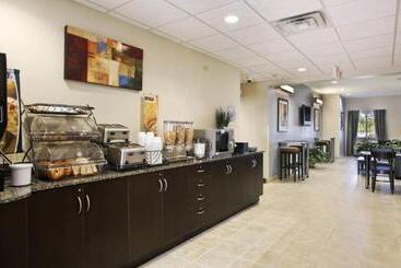Microtel Inn And Suites Baton Rouge Airport