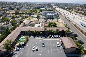 Motel 6 Carlsbad, Ca North