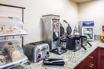 Motel 6 Carlsbad, Ca North
