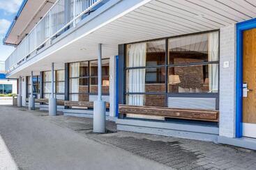 مُتل Rodeway Inn