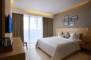 Ossotel Legian