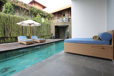 Ossotel Legian