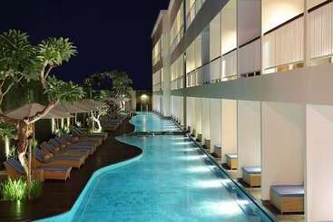 Ossotel Legian
