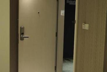 Super 8 Hotel Guangzhou San Yuan Li