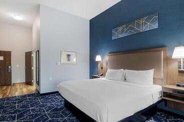 هتل Best Western Plus St. Louis Airport