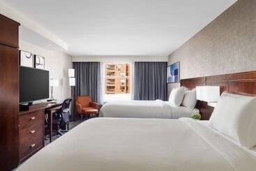 هتل Courtyard Keene Downtown