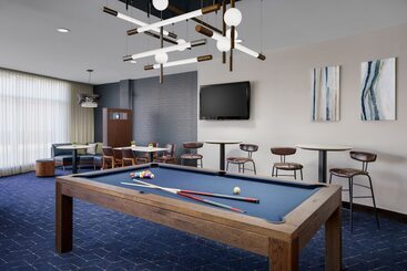 هتل Courtyard Keene Downtown